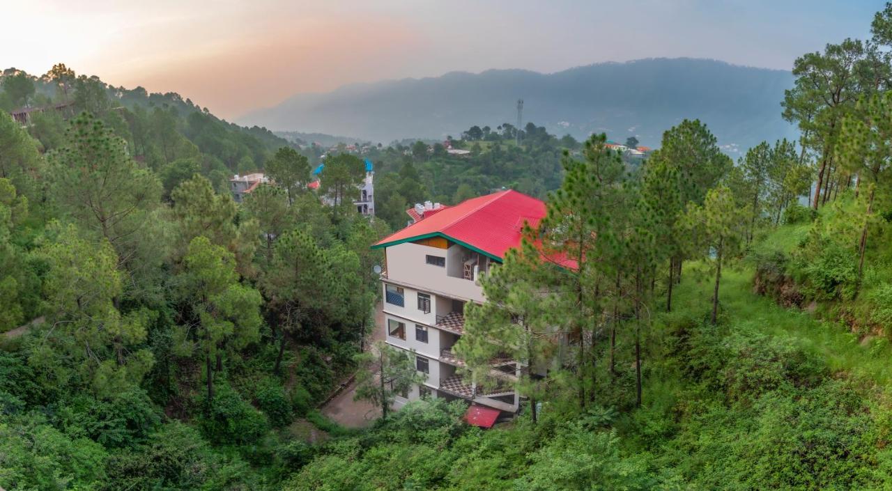 Hill View Apartments Kasauli Bagian luar foto